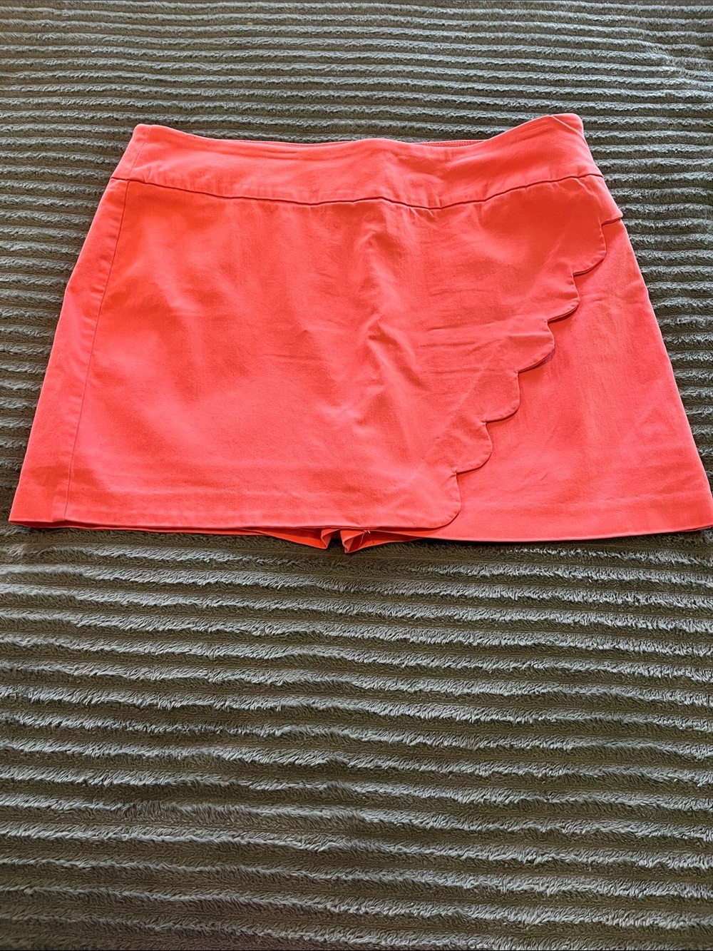 Adorable scalloped stretch skort